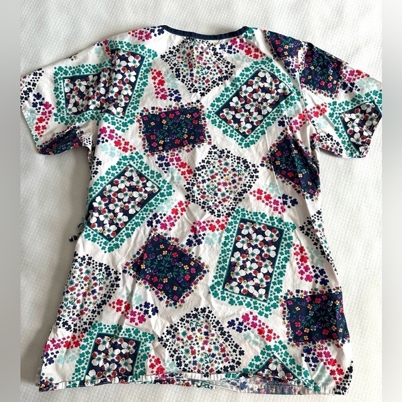 Wonder Wink women’s scrub top small white blue pink floral print nursing shirt - Picture 6 of 6